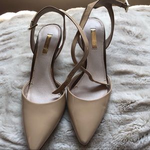 Louise et Cie beige patent kitten heel, 81/2 M